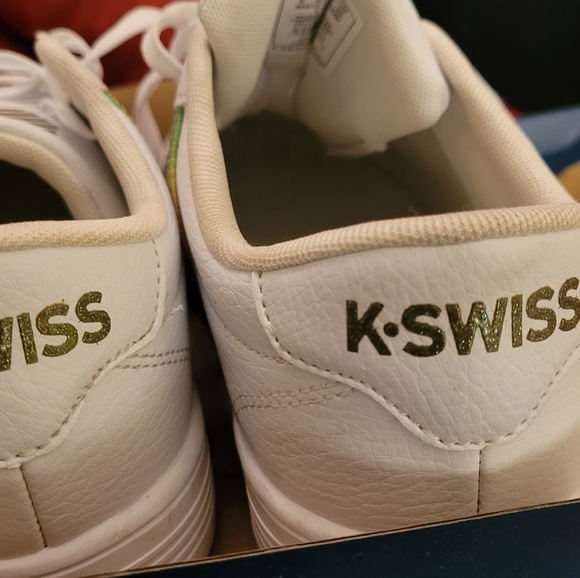 Girls K-Swiss size 6.5 medium - Picture 4 of 6